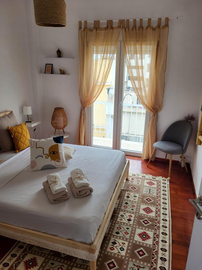 Viva La Veranda In Athens