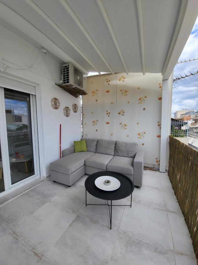 Viva La Veranda In Apartment
